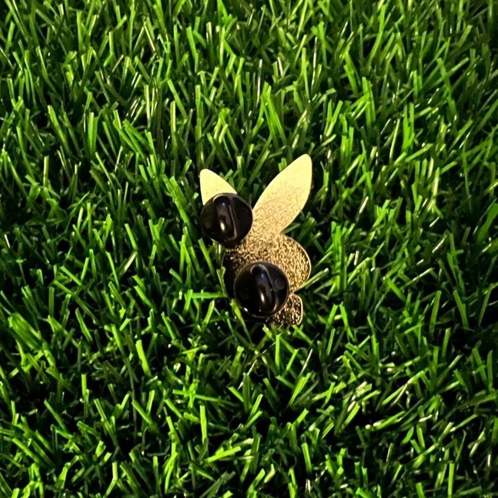Playboy pin - Picture 2 of 3
